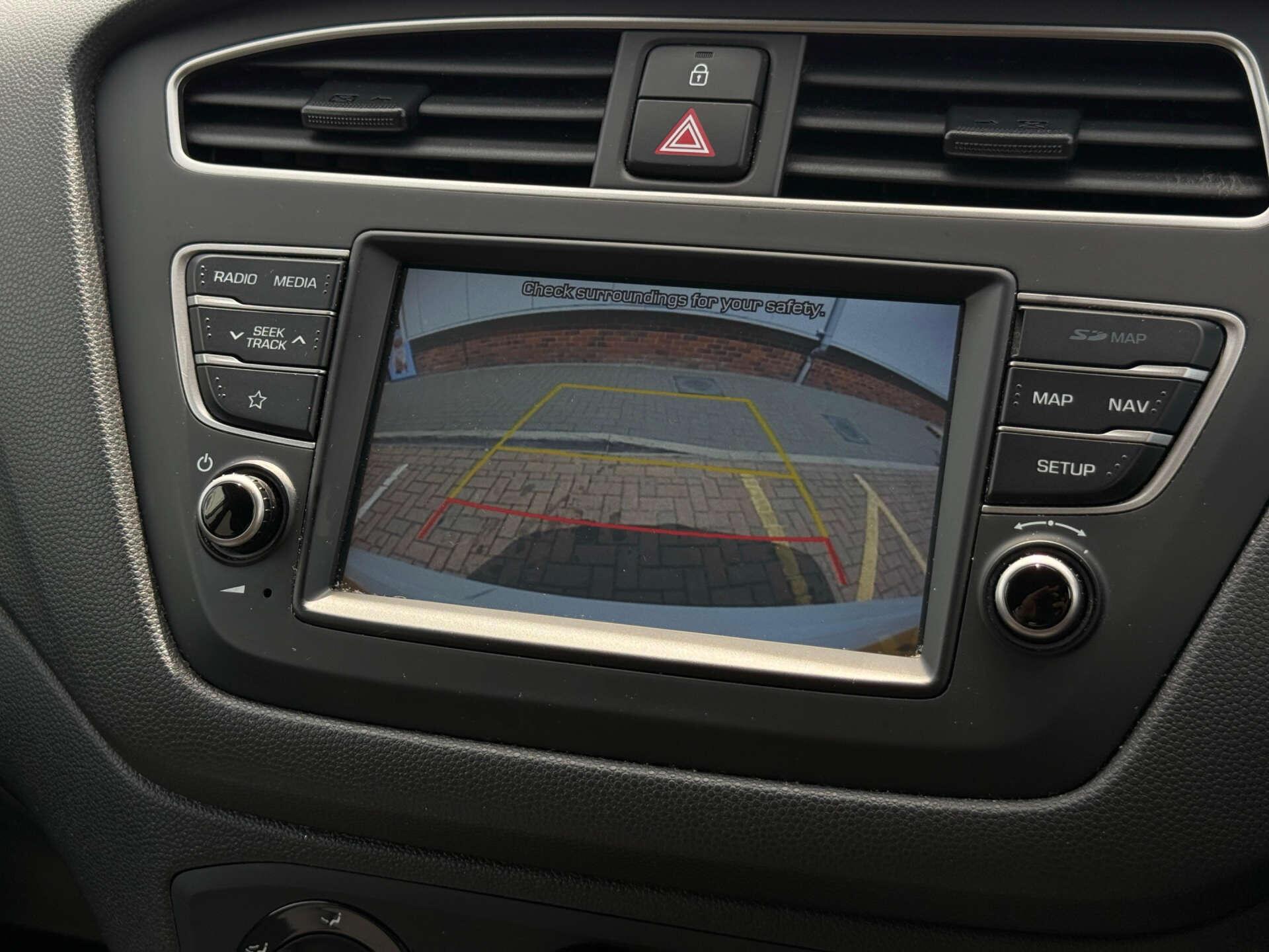 Hyundai I20 view 12