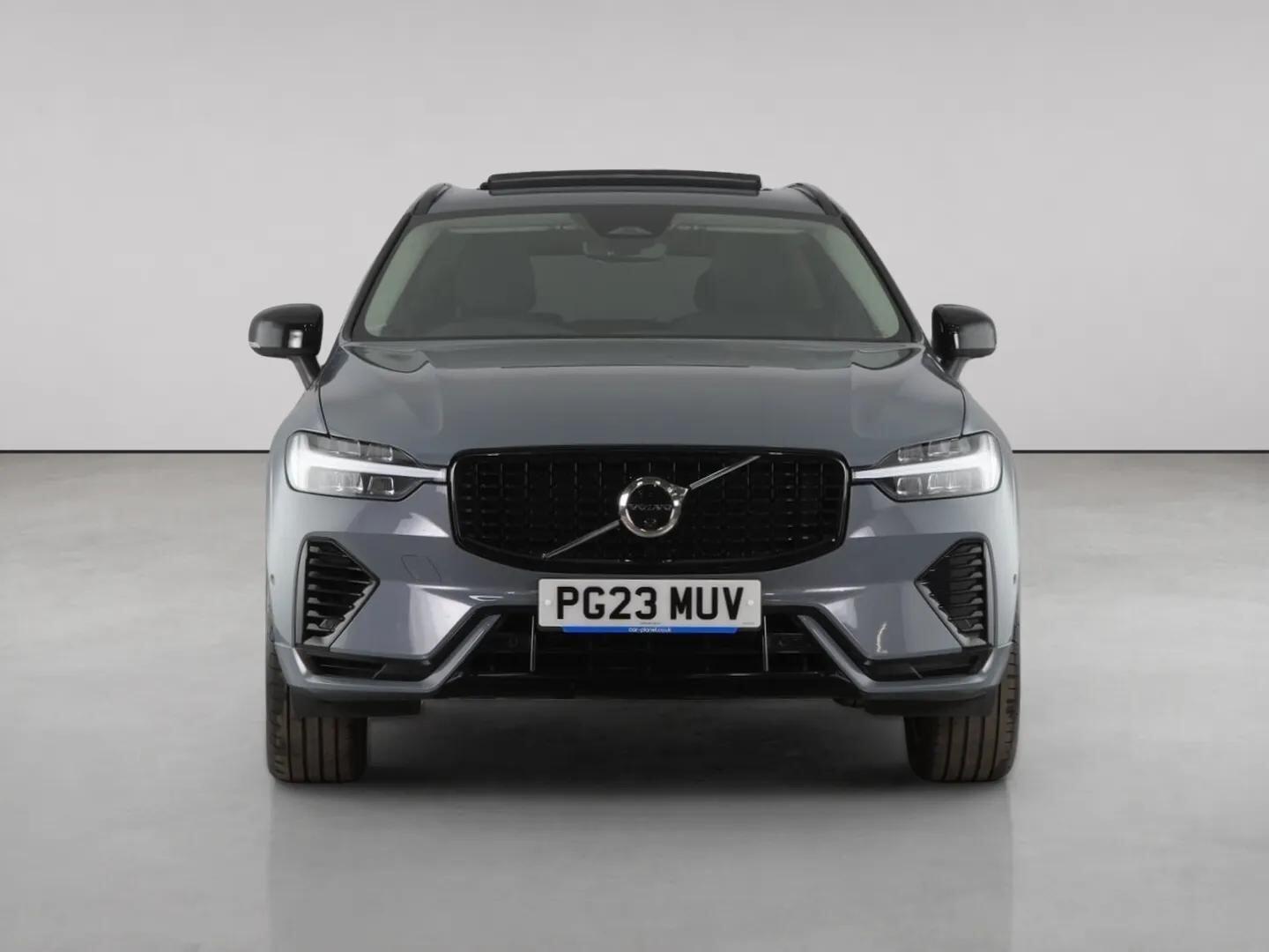 Volvo XC60 view 5