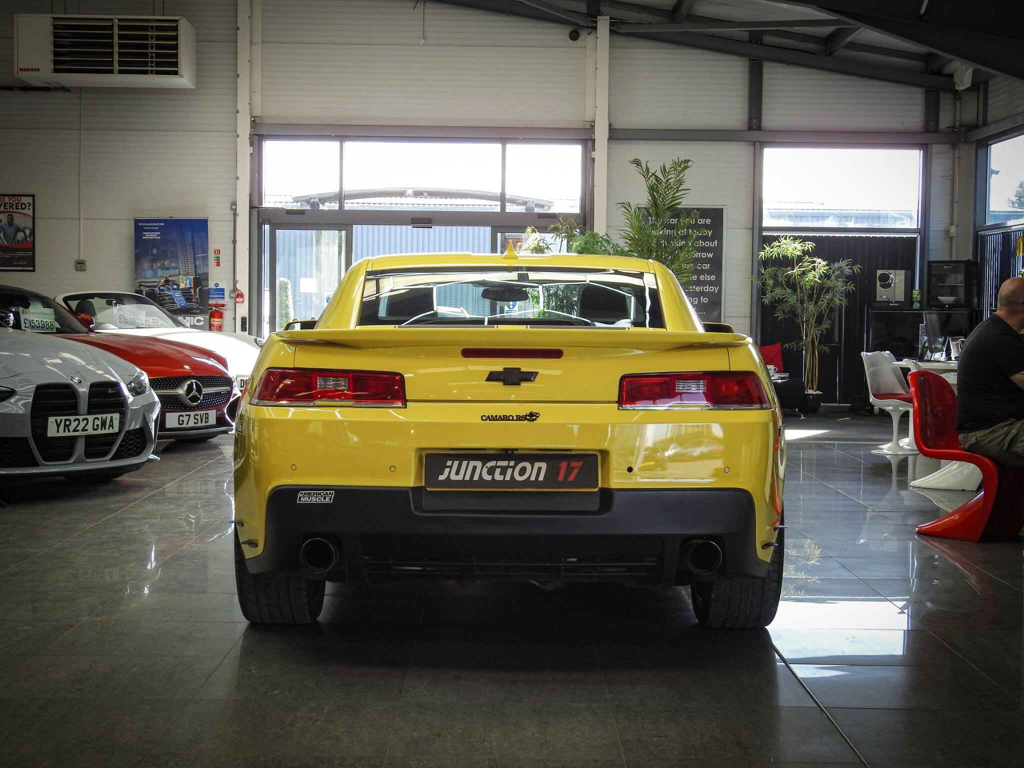 Chevrolet Camaro view 13