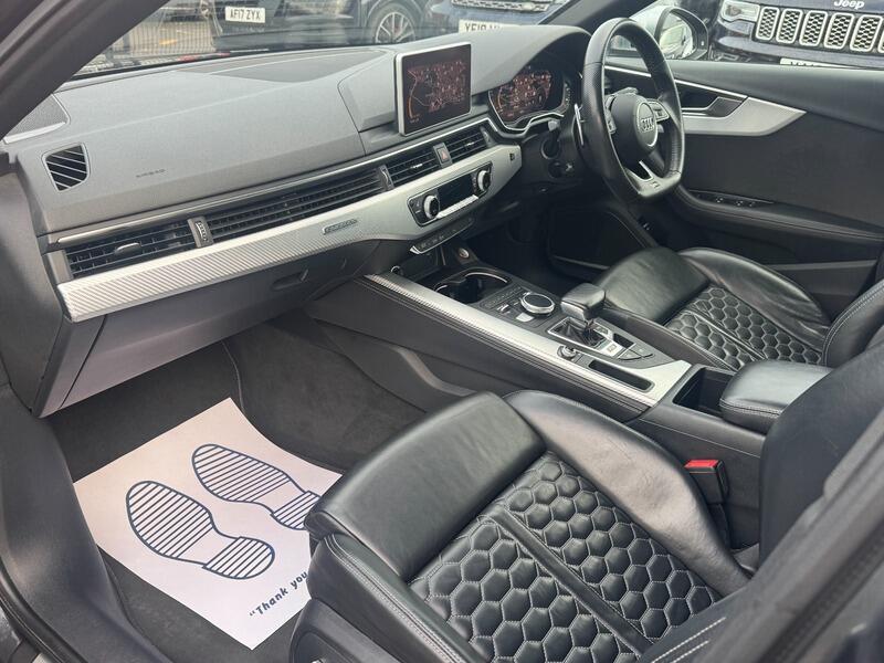 2018 Audi RS4 Avant image 28