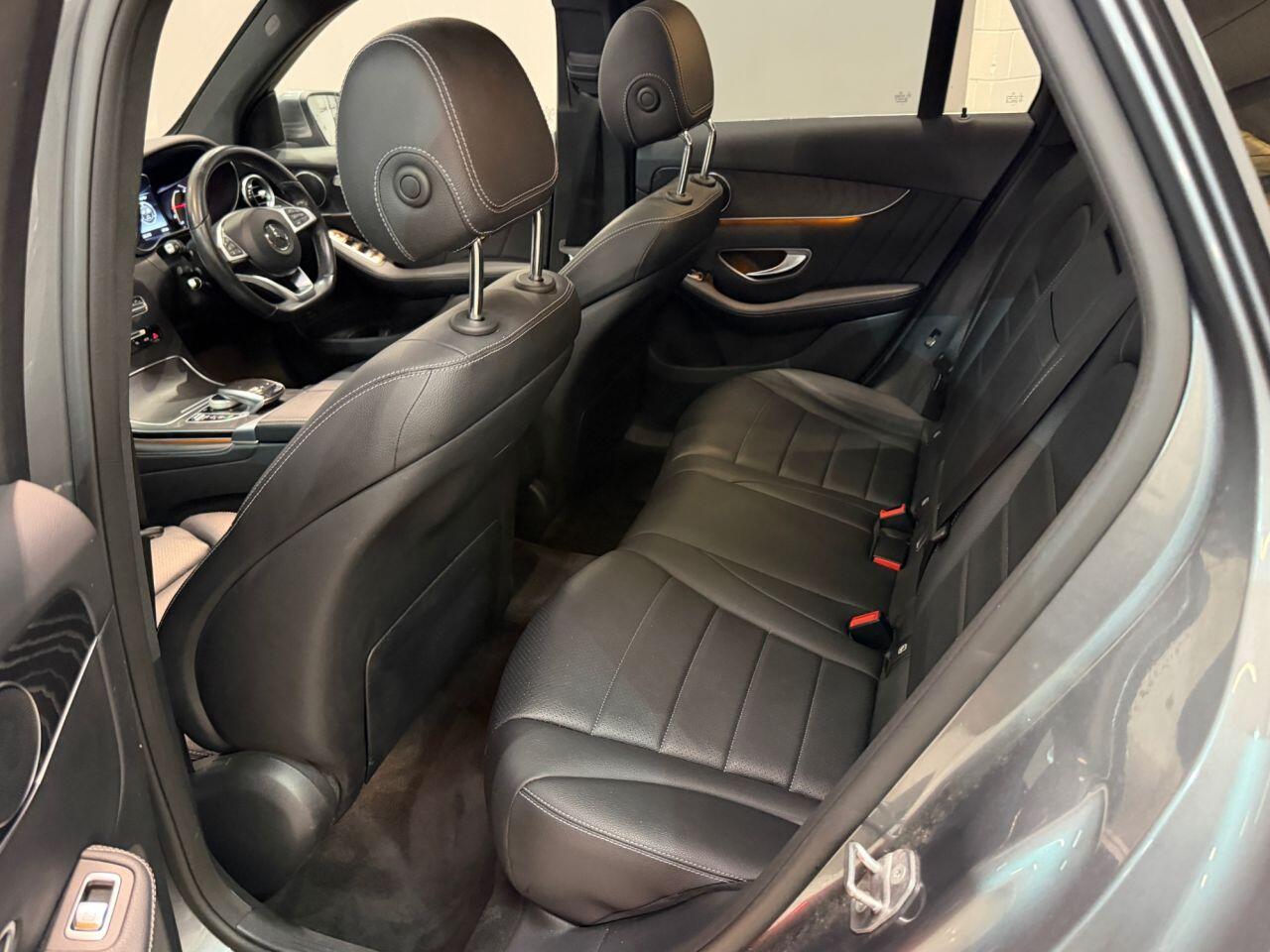 Mercedes-Benz GLC view 30