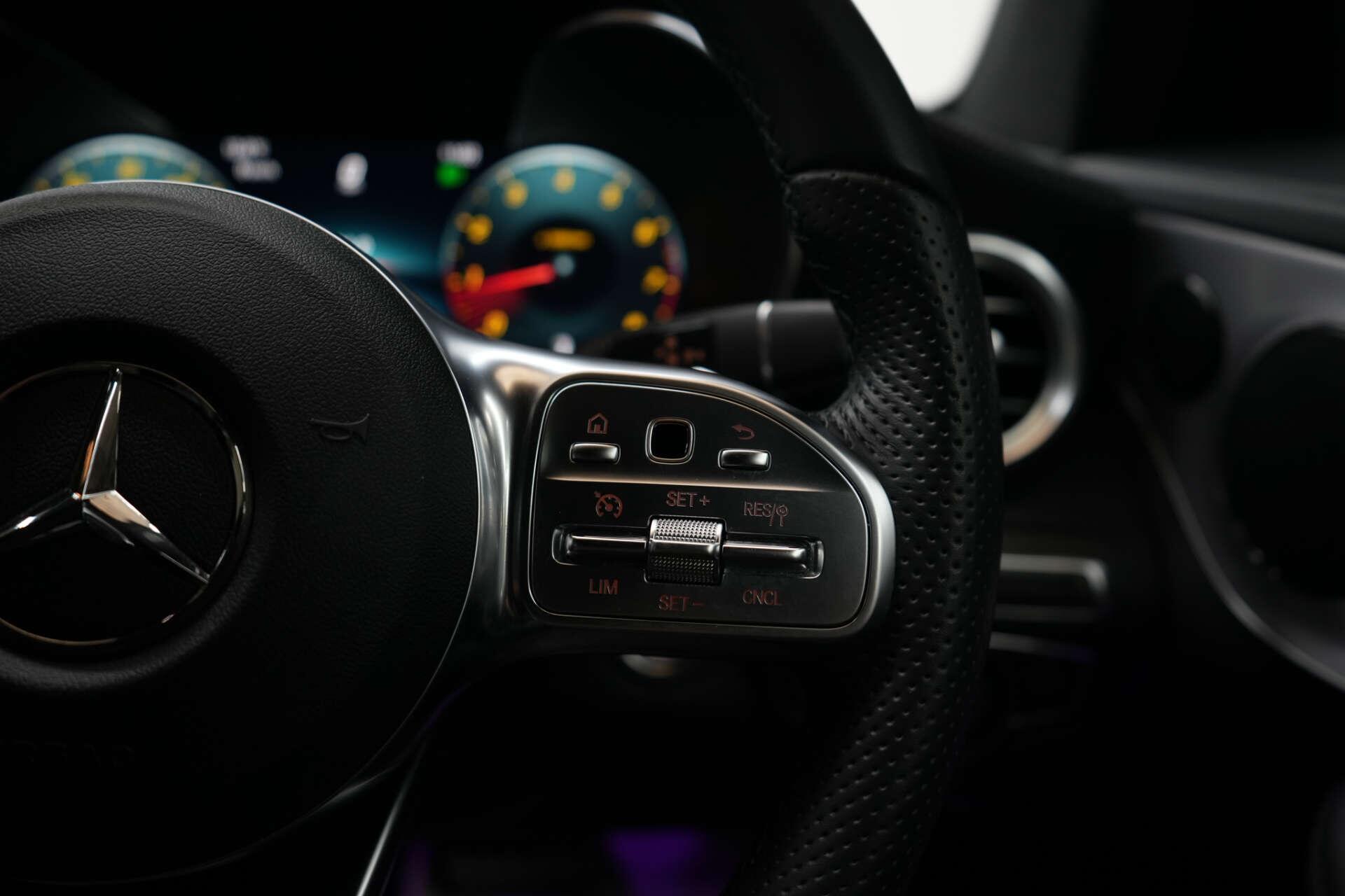 Mercedes-Benz C Class view 36