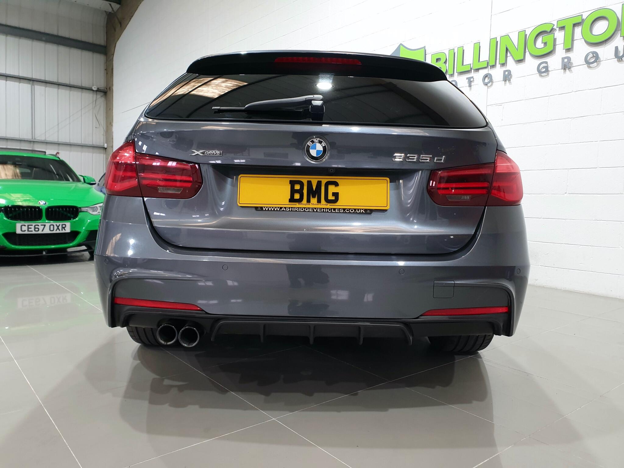 BMW 3 Series view 29