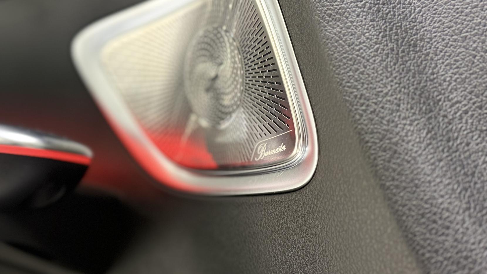 Mercedes-Benz C-Class view 21