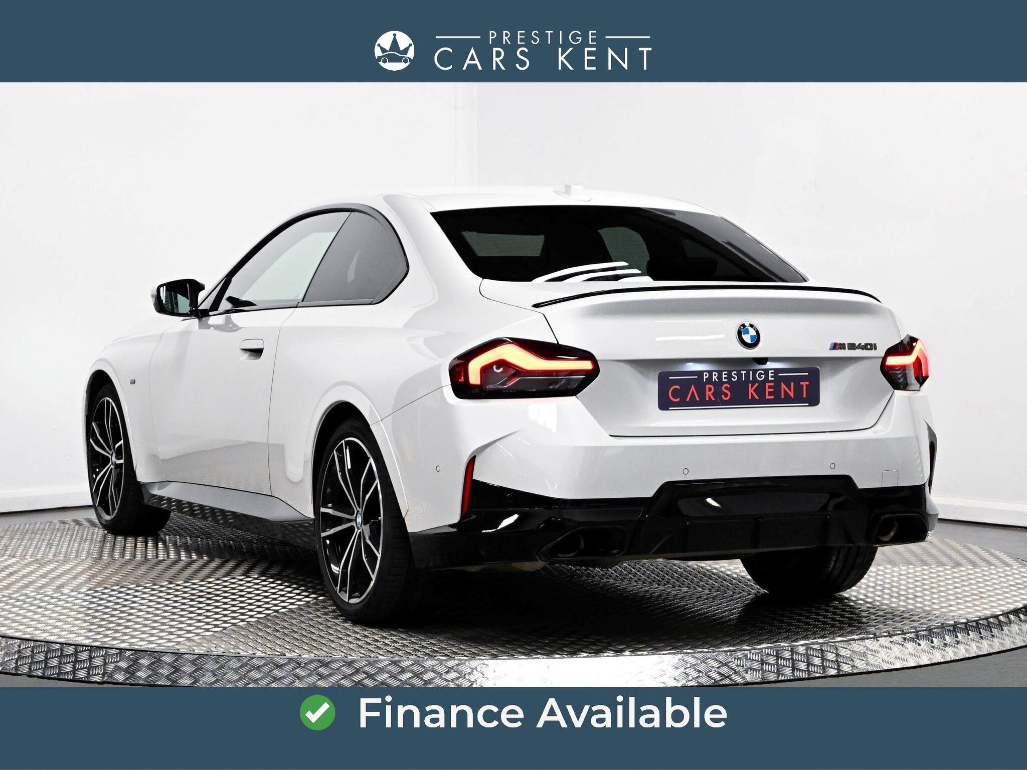 BMW 2 Series view 3