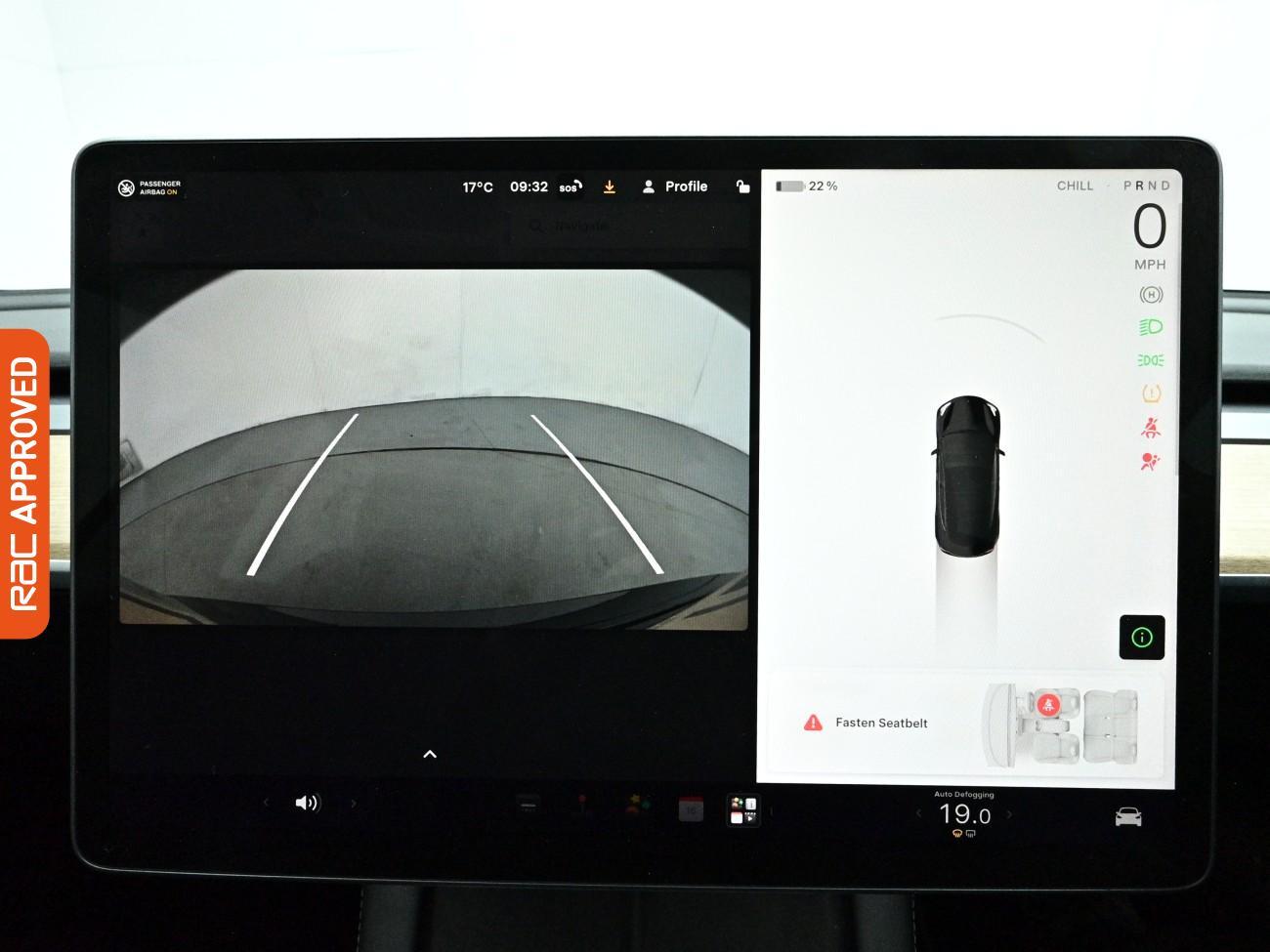 Tesla Model 3 view 19