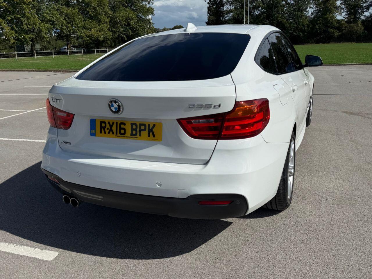BMW 3 Series Gran Turismo view 27