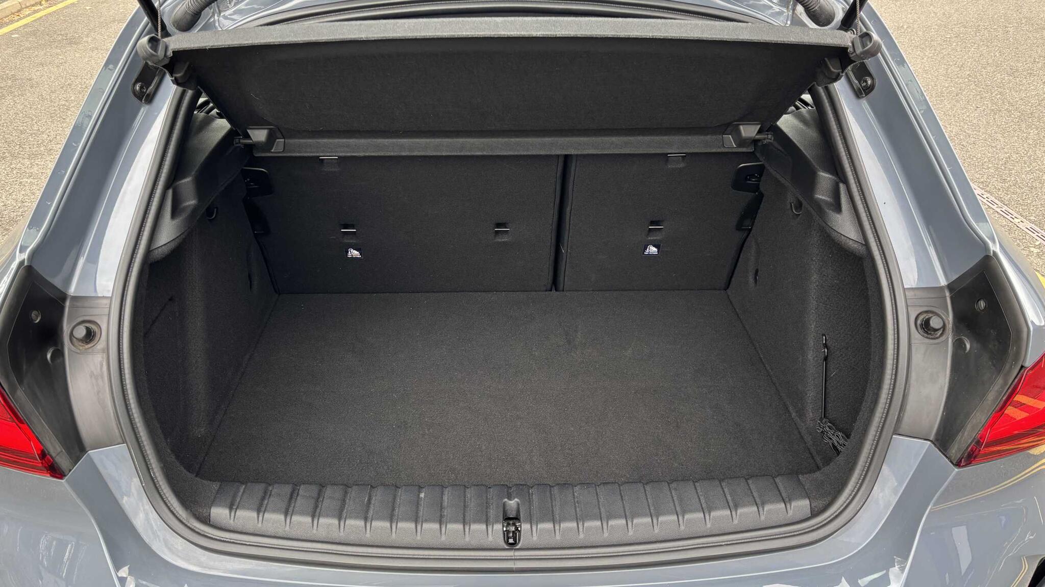 BMW 1 Series view 17
