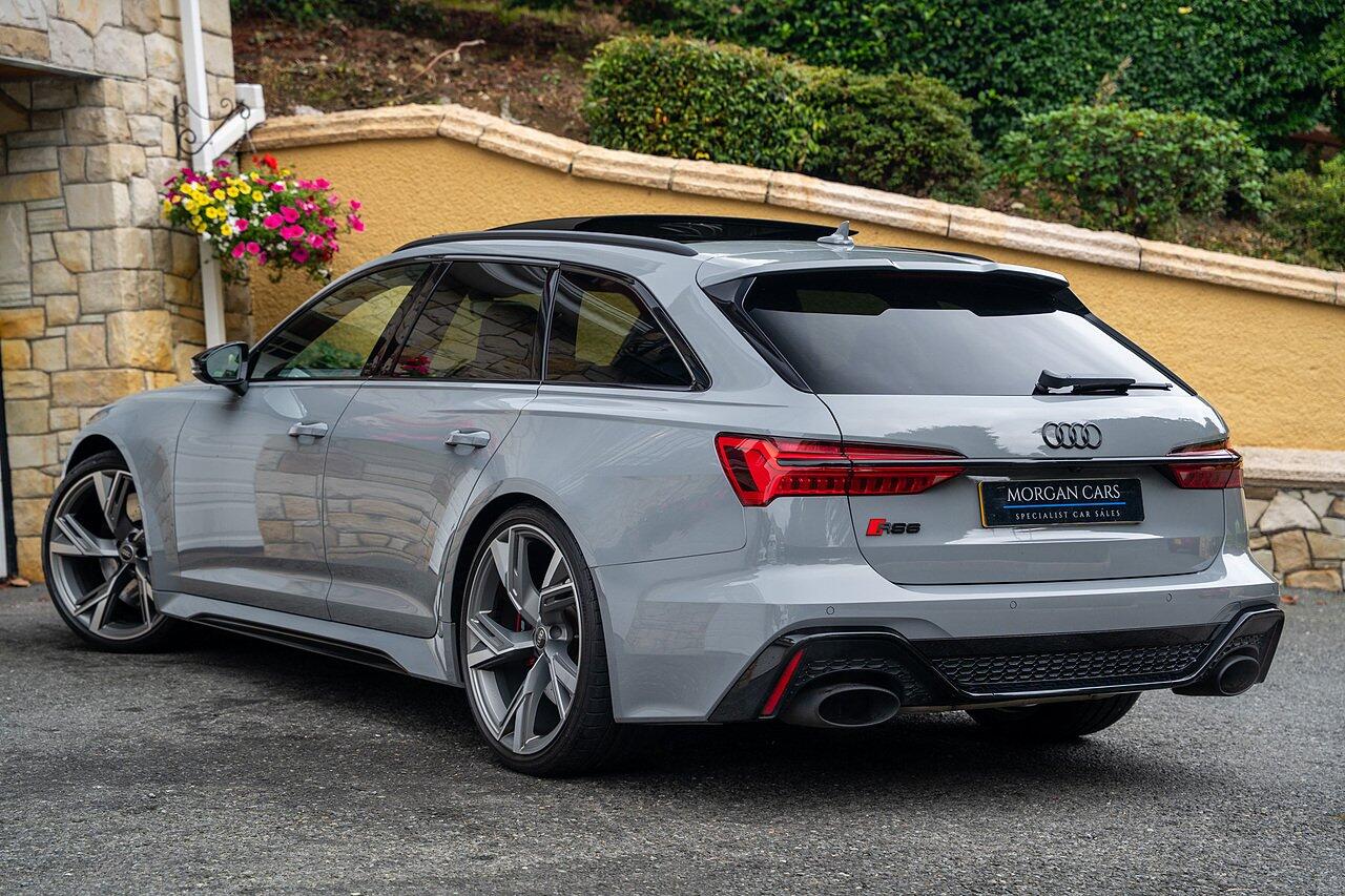 Audi RS6 view 6