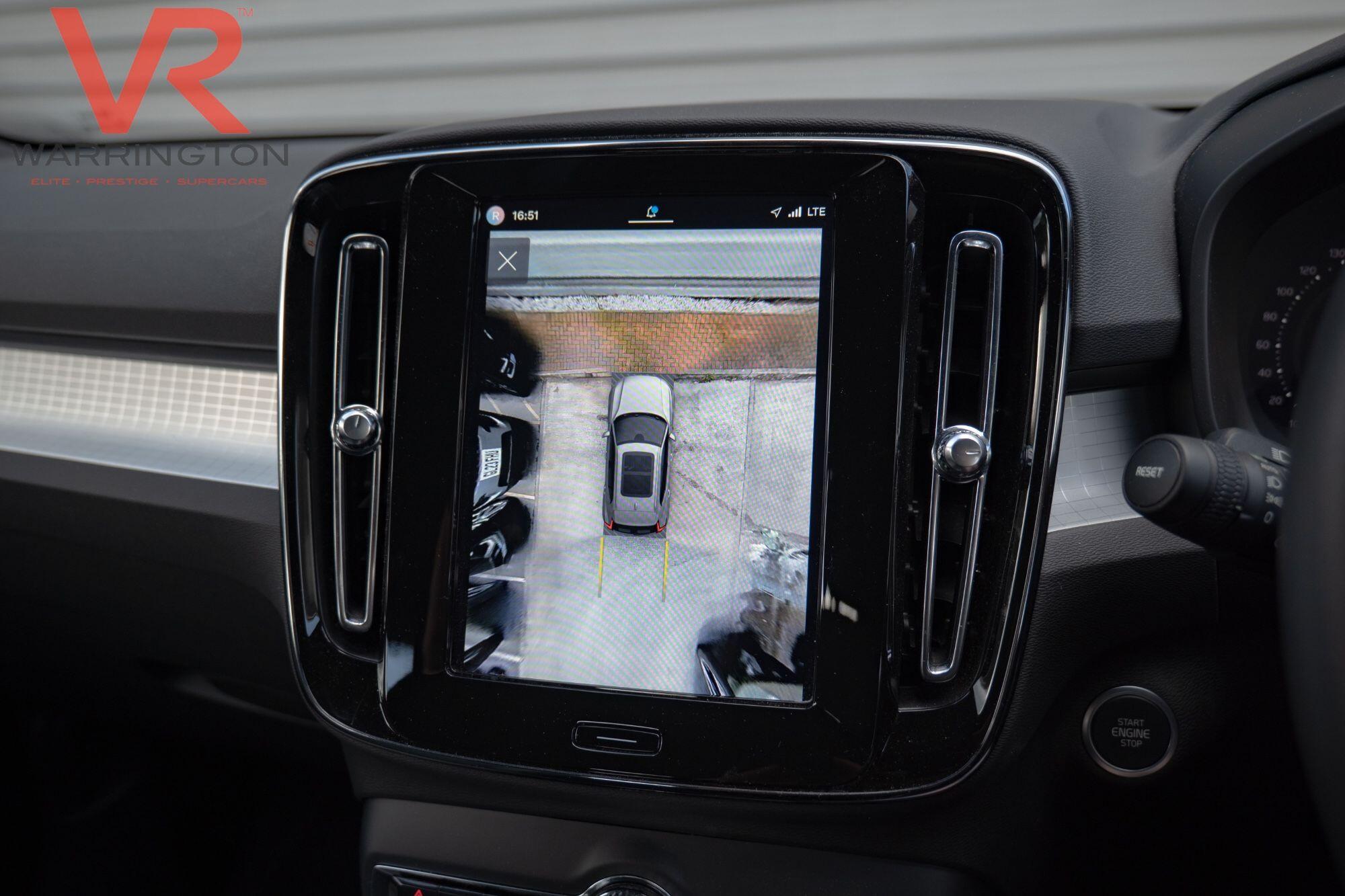 Volvo XC40 view 27