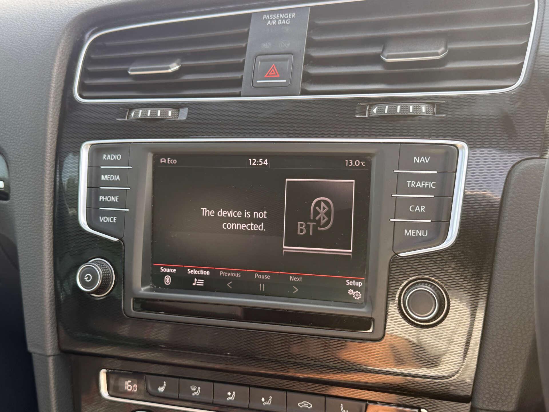 Volkswagen Golf view 53