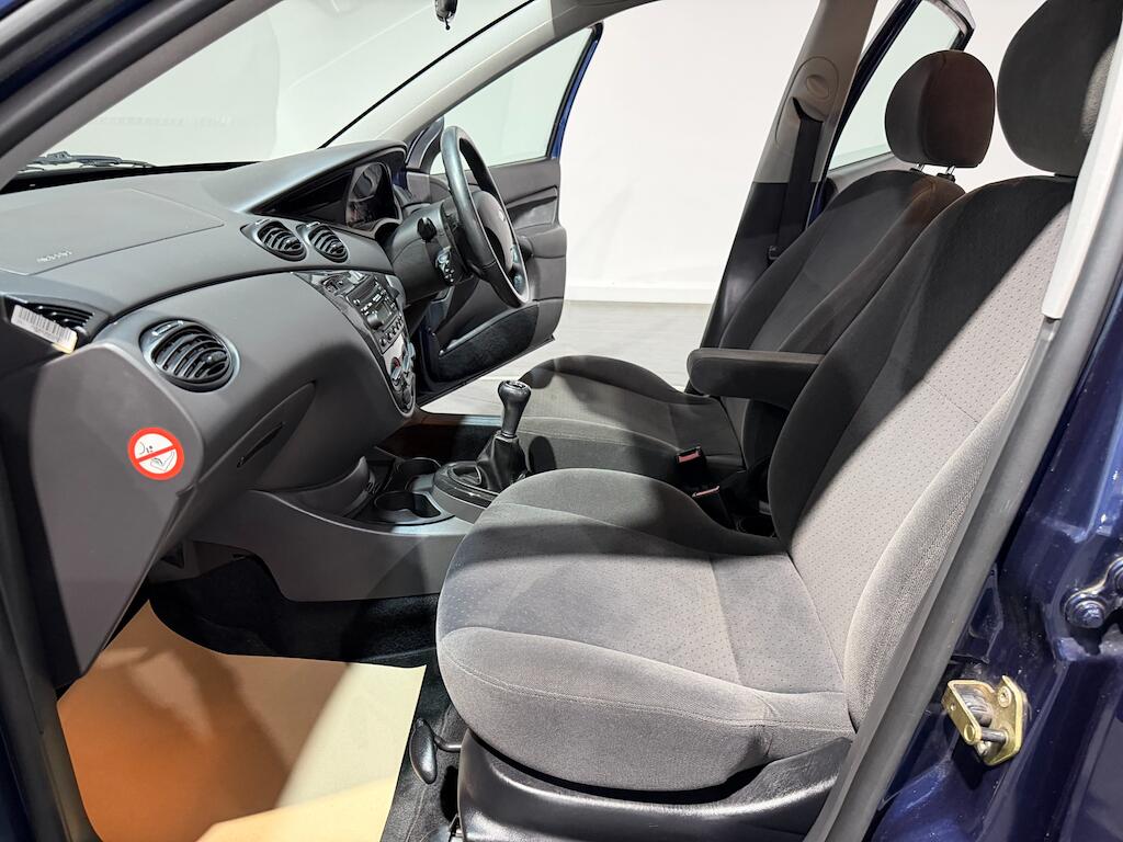 Ford Focus view 5