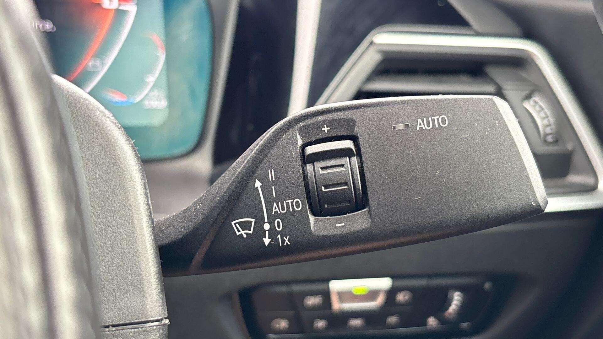 BMW 2 Series view 30