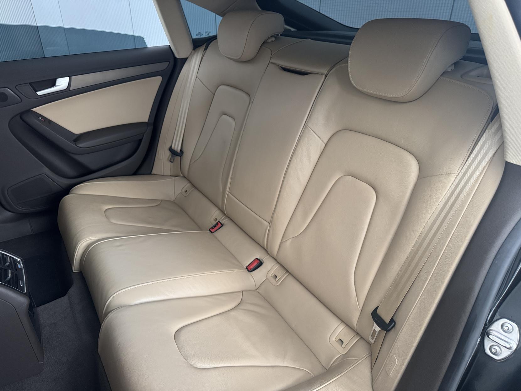 Audi A5 view 60