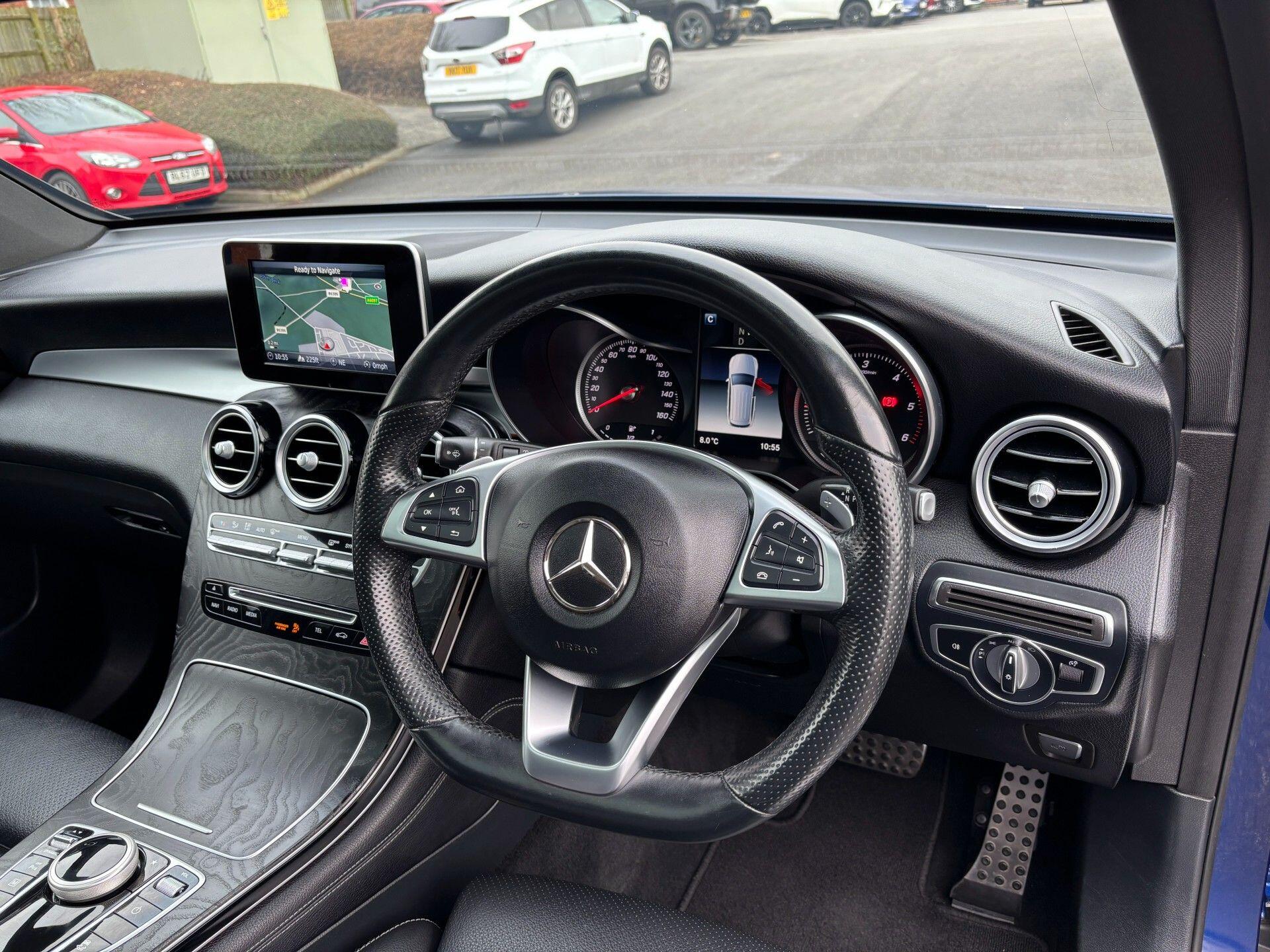 Mercedes-Benz GLC view 38