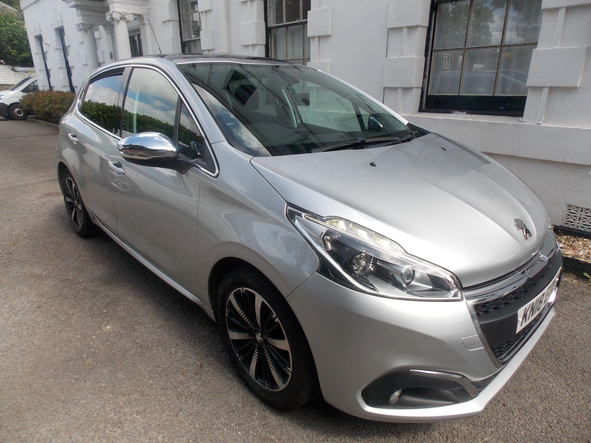 2018 Peugeot 208 in Silver for sale