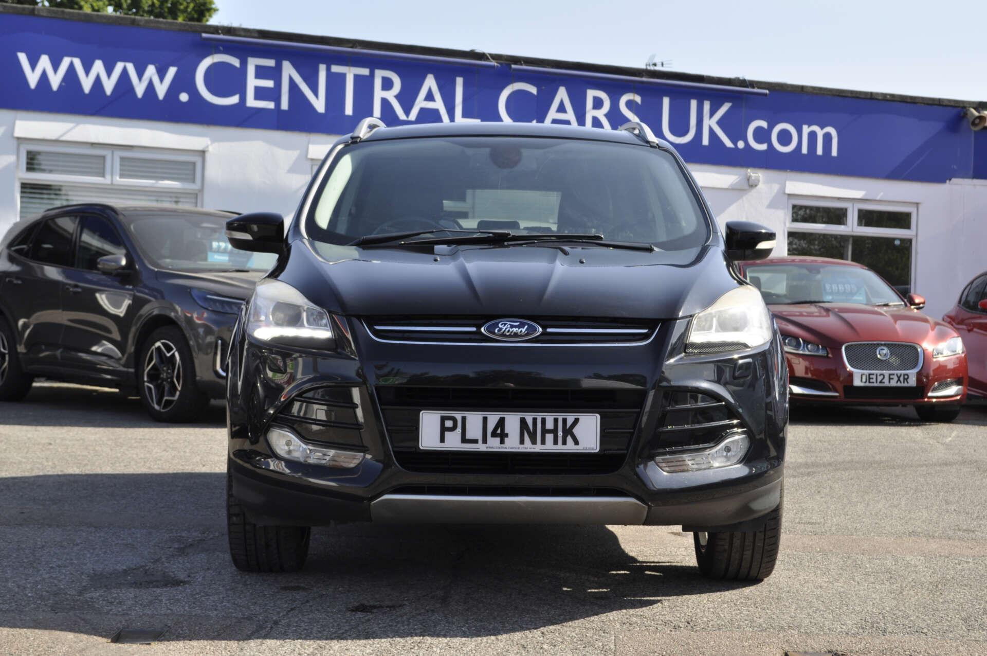 Ford Kuga view 3
