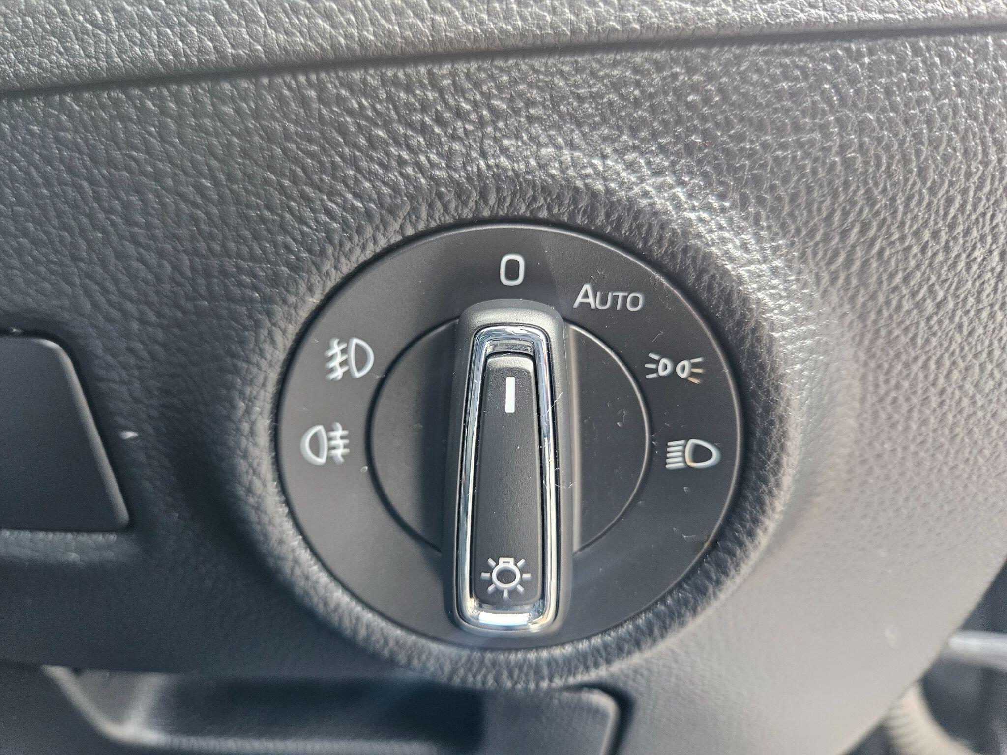 2019 Skoda Superb image 47