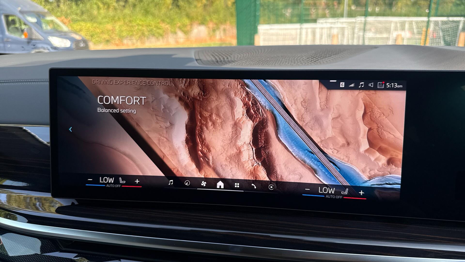 BMW X6 view 41
