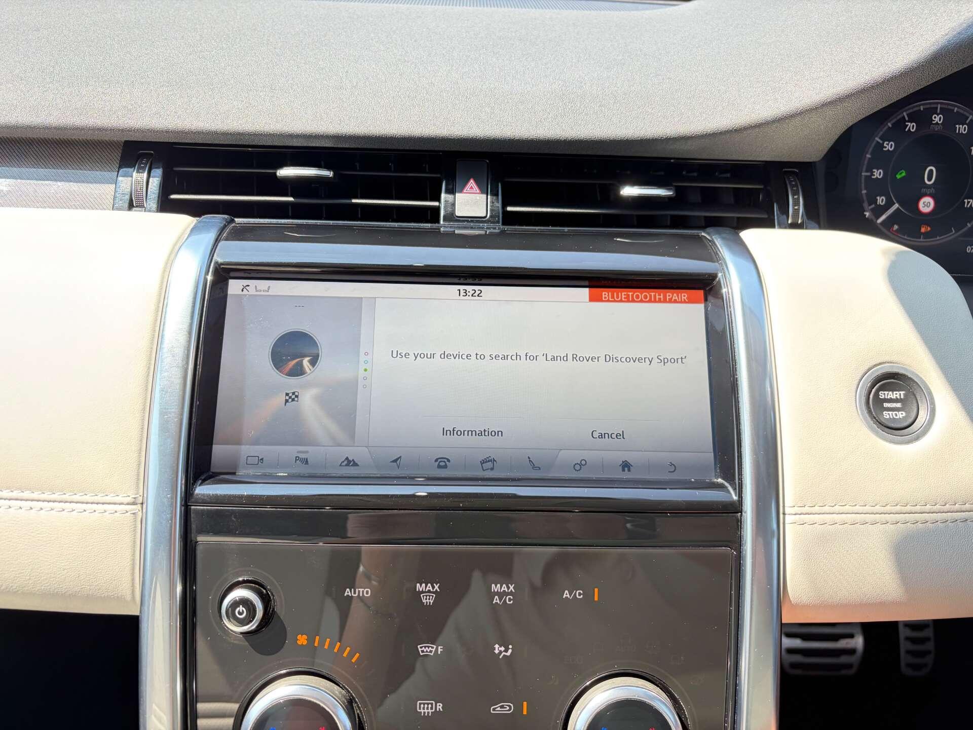 Land Rover Discovery Sport view 52