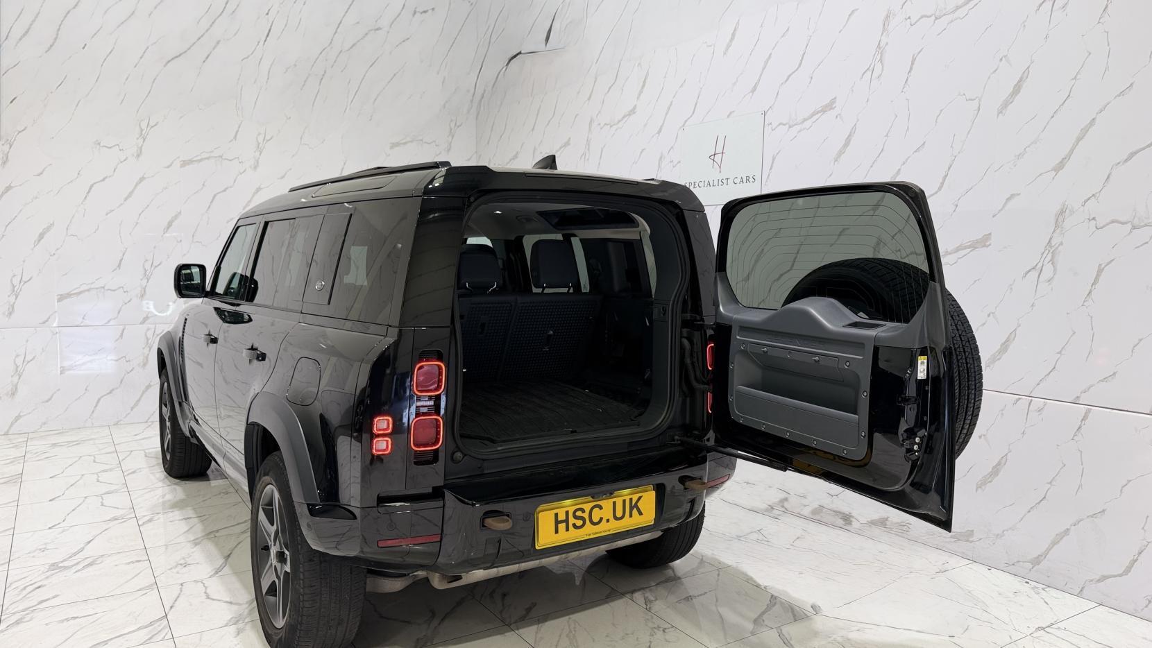 Land Rover Defender view 45