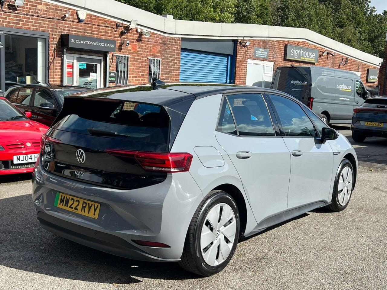 Volkswagen ID.3 view 4
