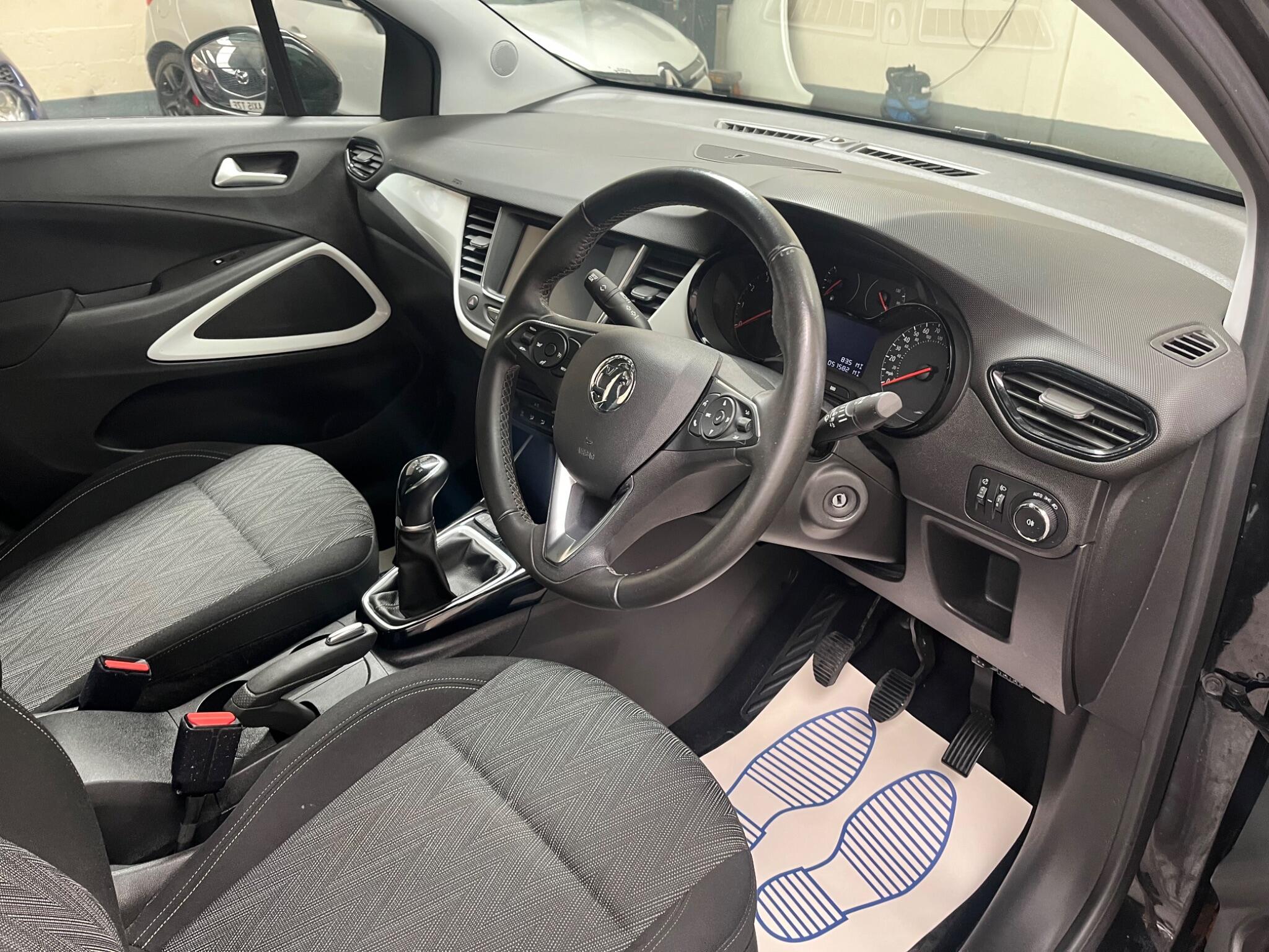 Vauxhall Crossland X view 12