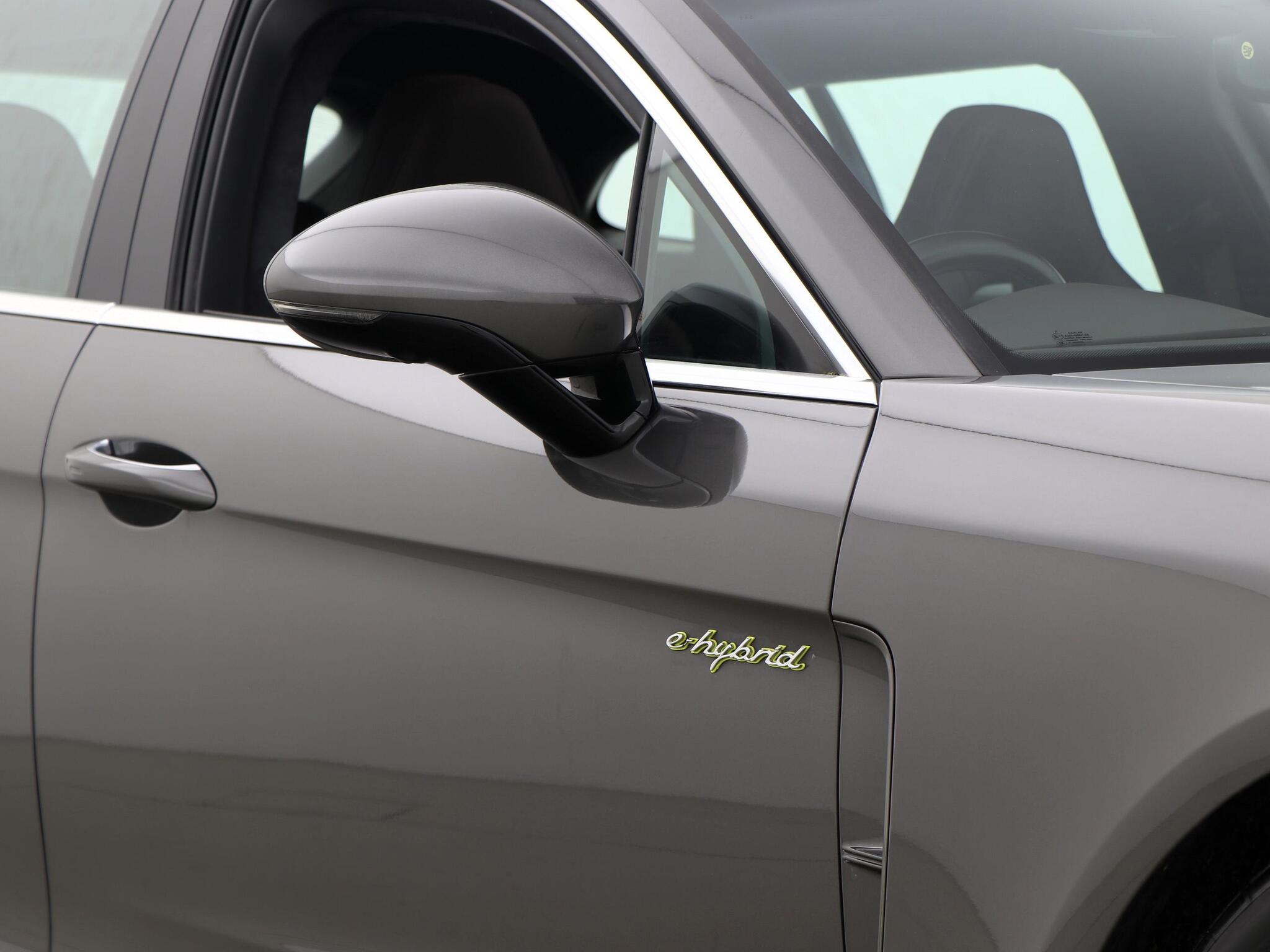 Porsche Panamera view 13