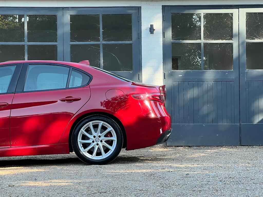 Alfa Romeo Giulia view 19
