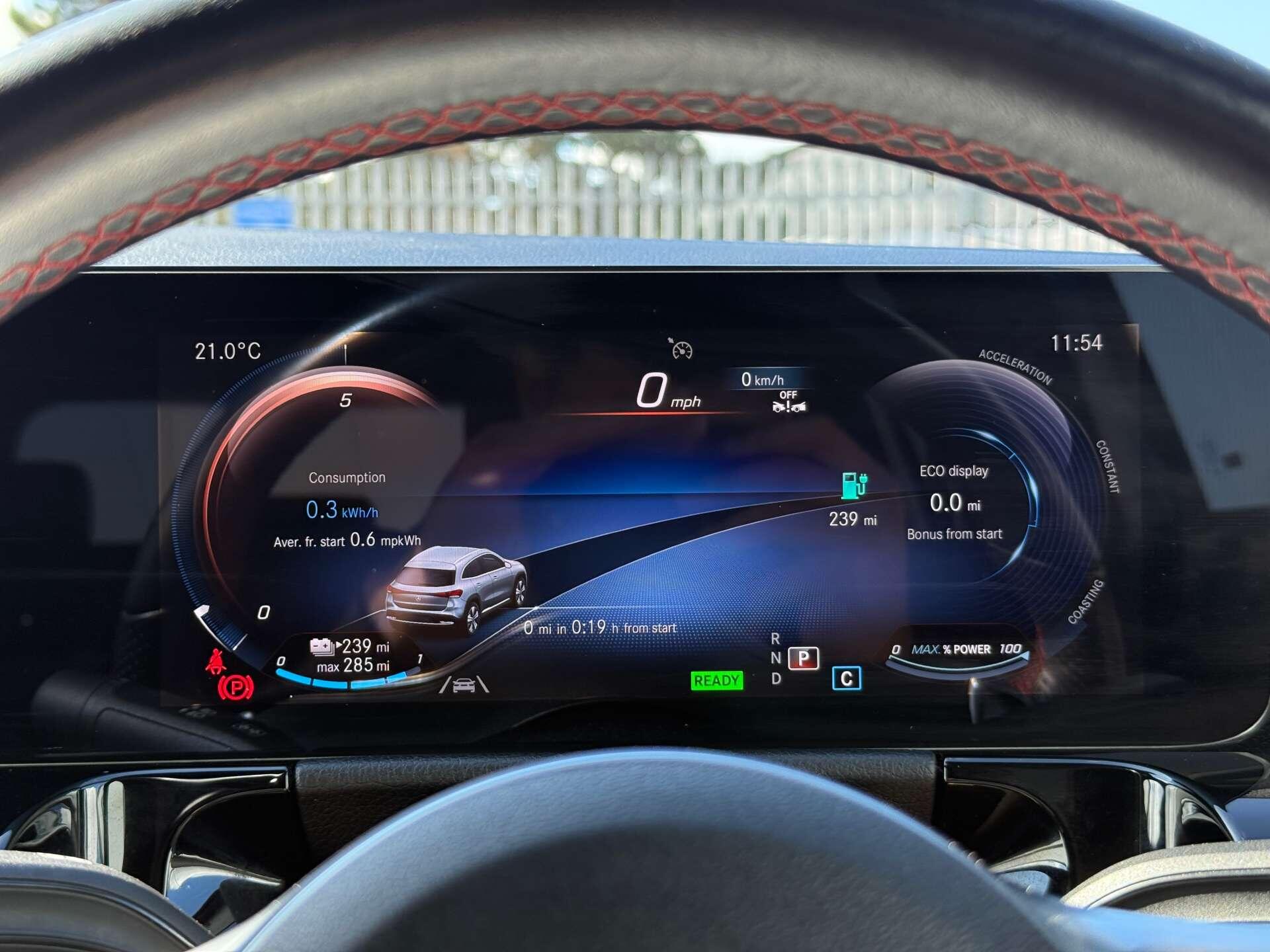 Mercedes-Benz EQA view 24