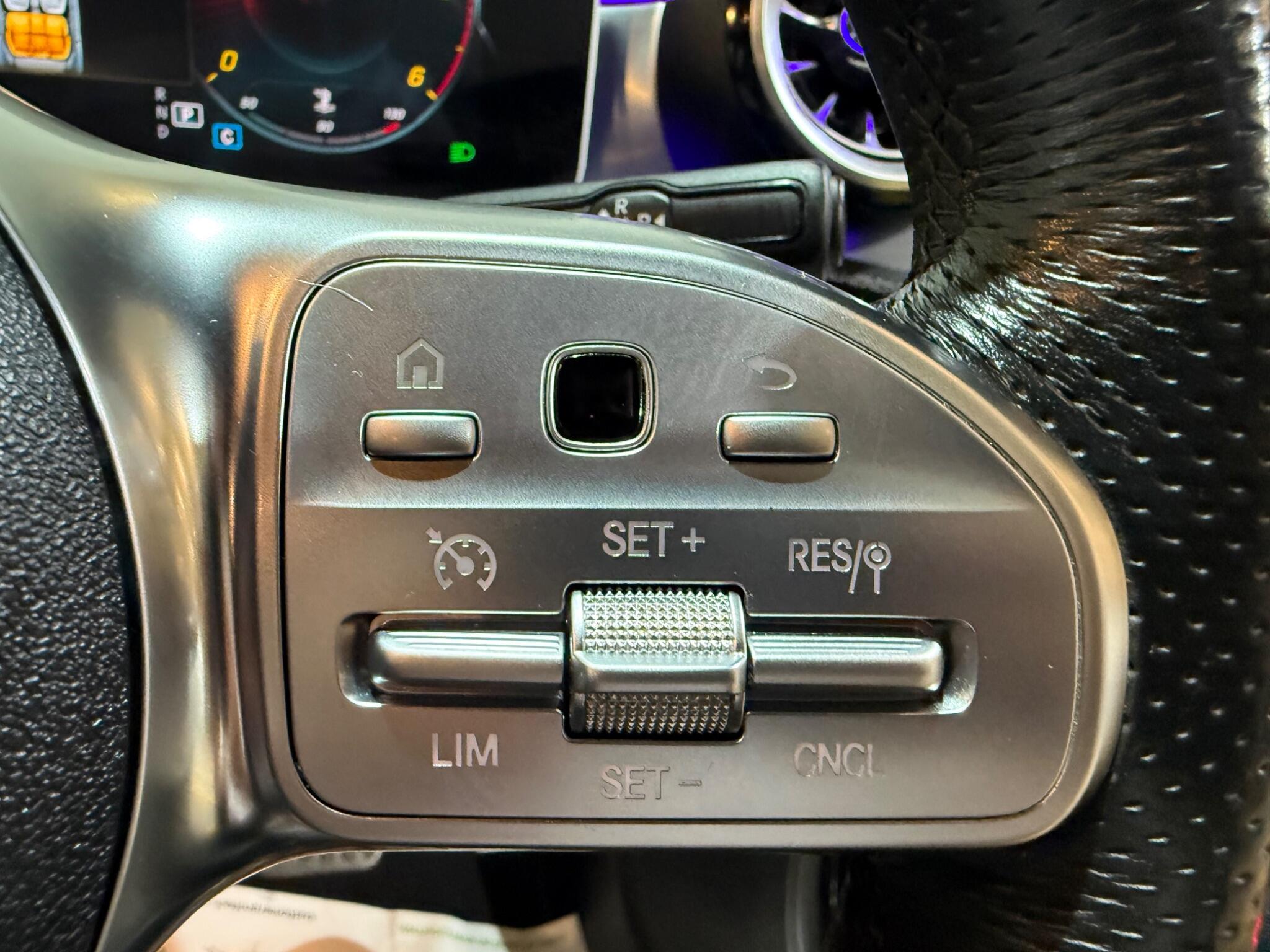 Mercedes-Benz Cla view 34