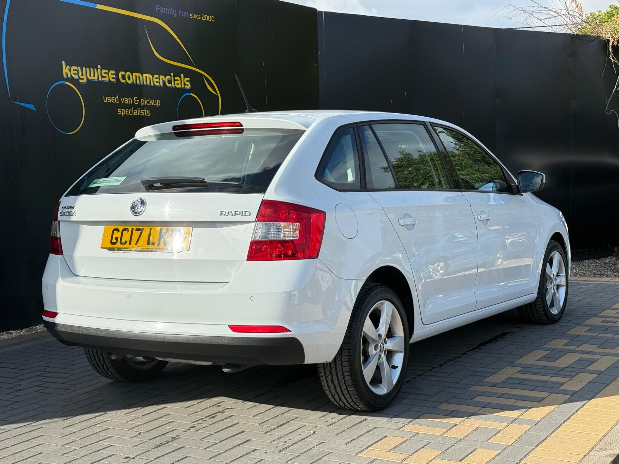 Skoda Rapid view 6