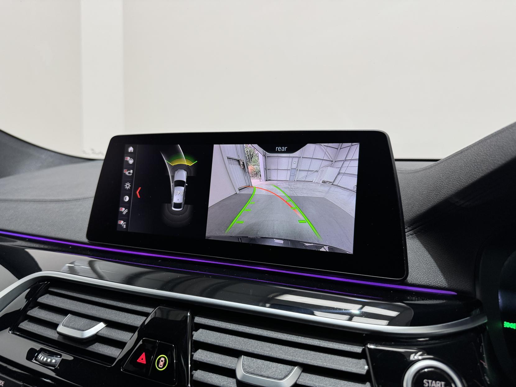 BMW 6 Series view 31