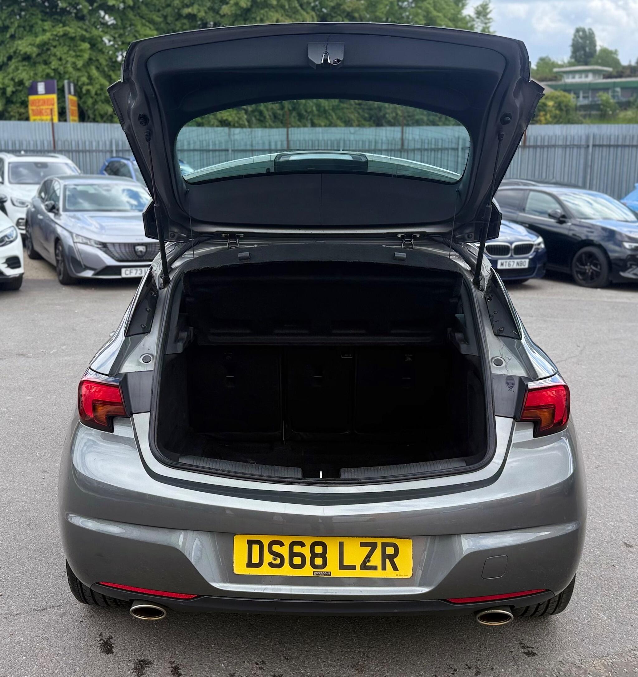 Vauxhall Astra view 26