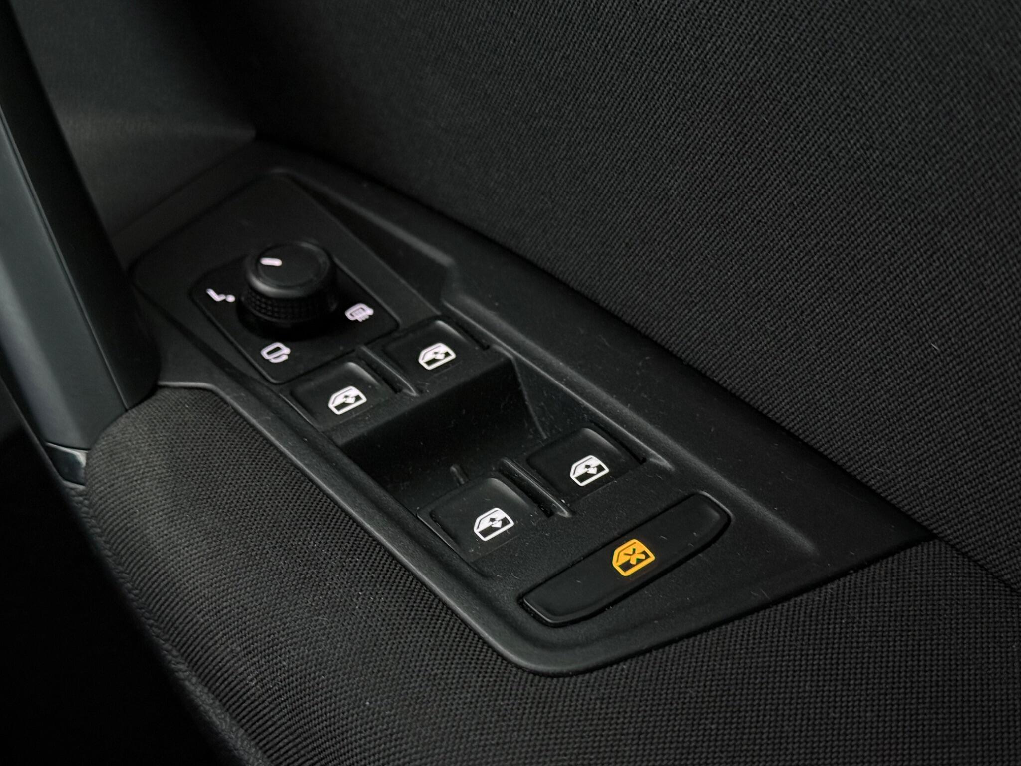 Volkswagen Tiguan view 20