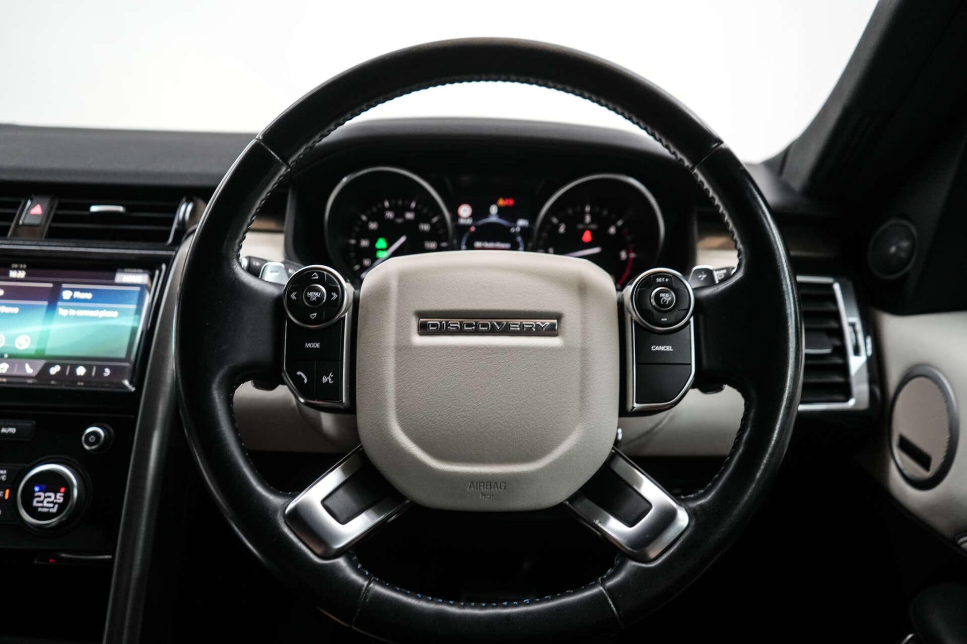 Land Rover Discovery 3 view 45