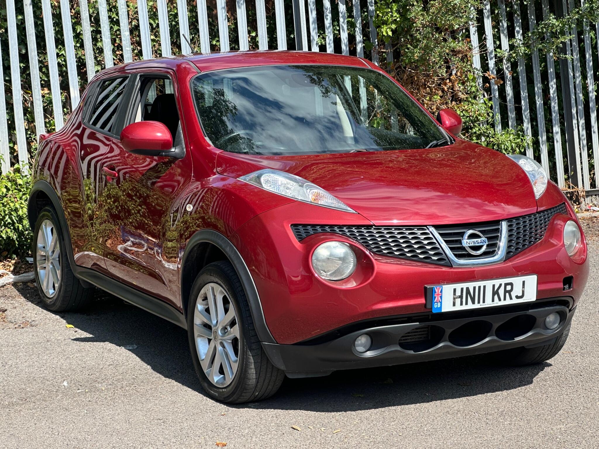 2011 Nissan Juke in Red for sale