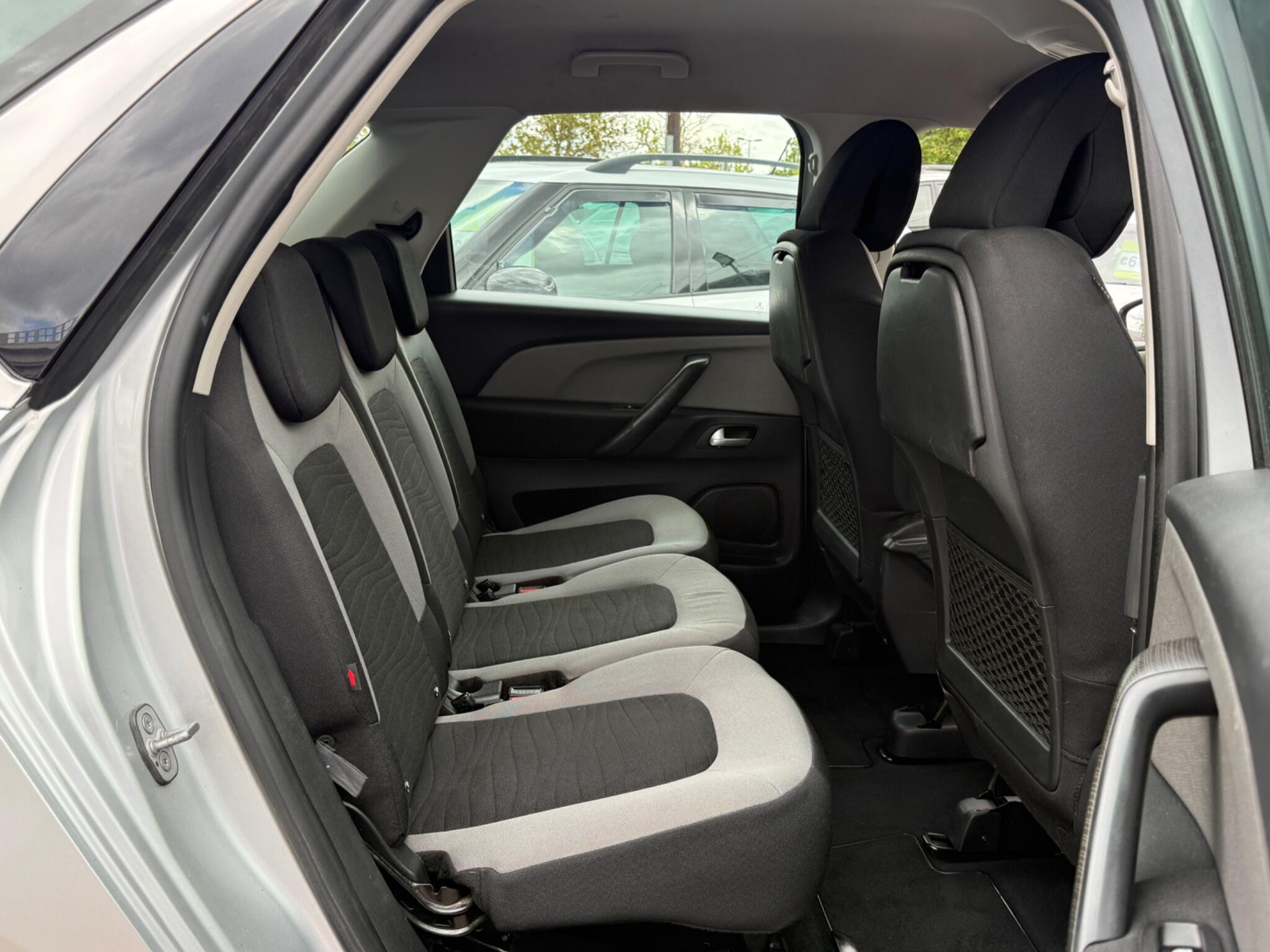 Citroen C4 Picasso - Image 35
