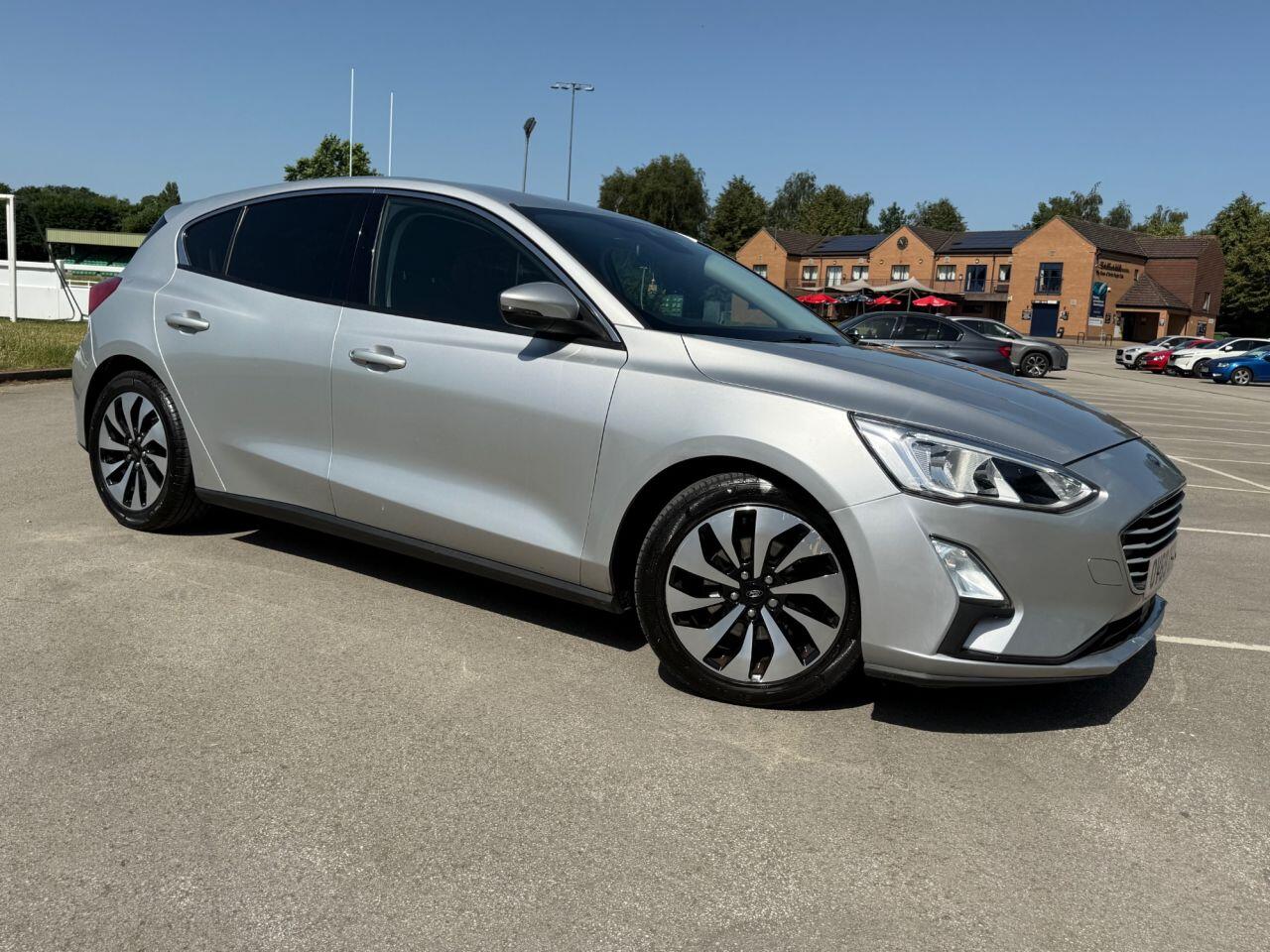 Ford Focus view 12