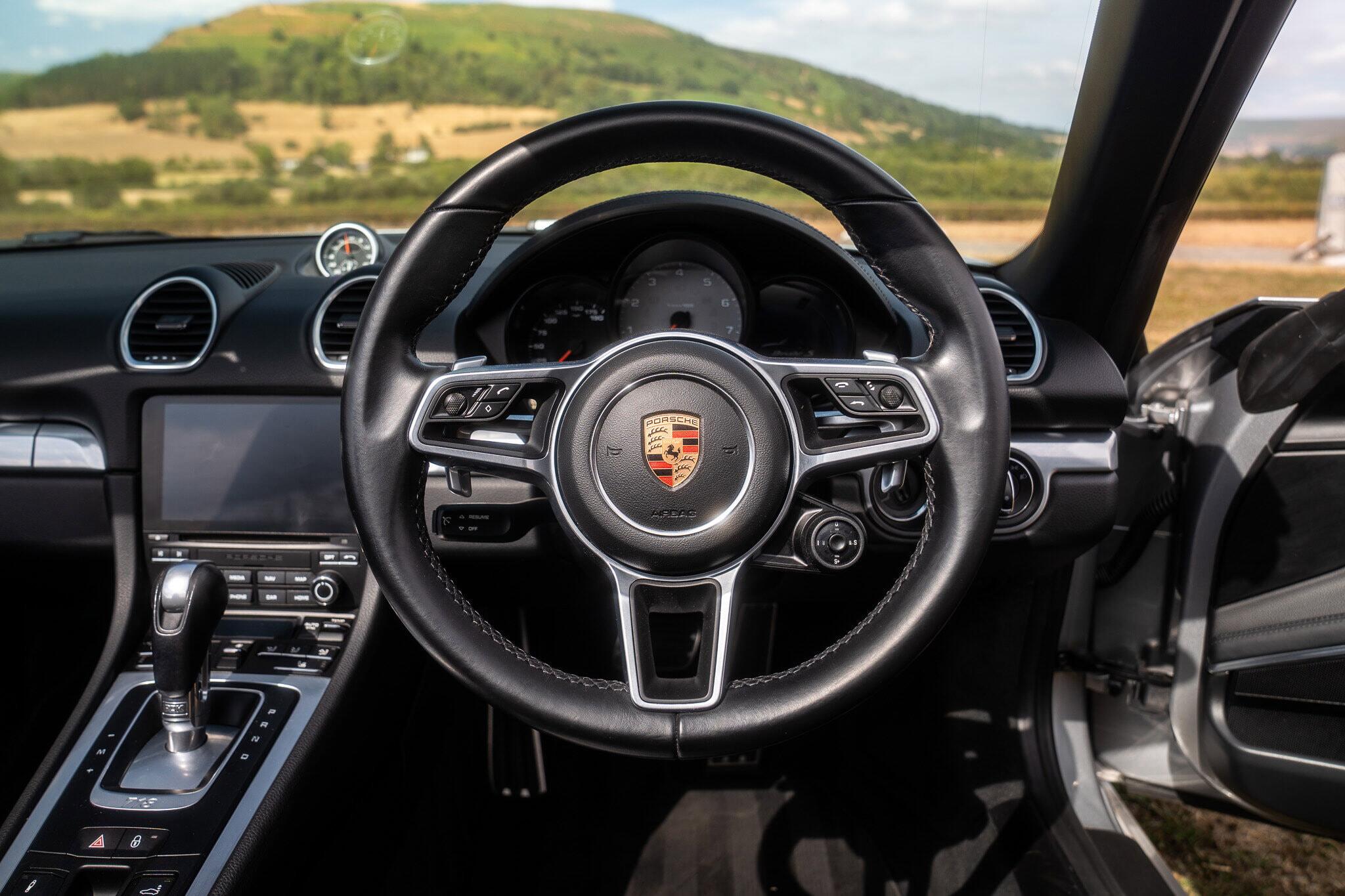 Porsche 718 Boxster view 30
