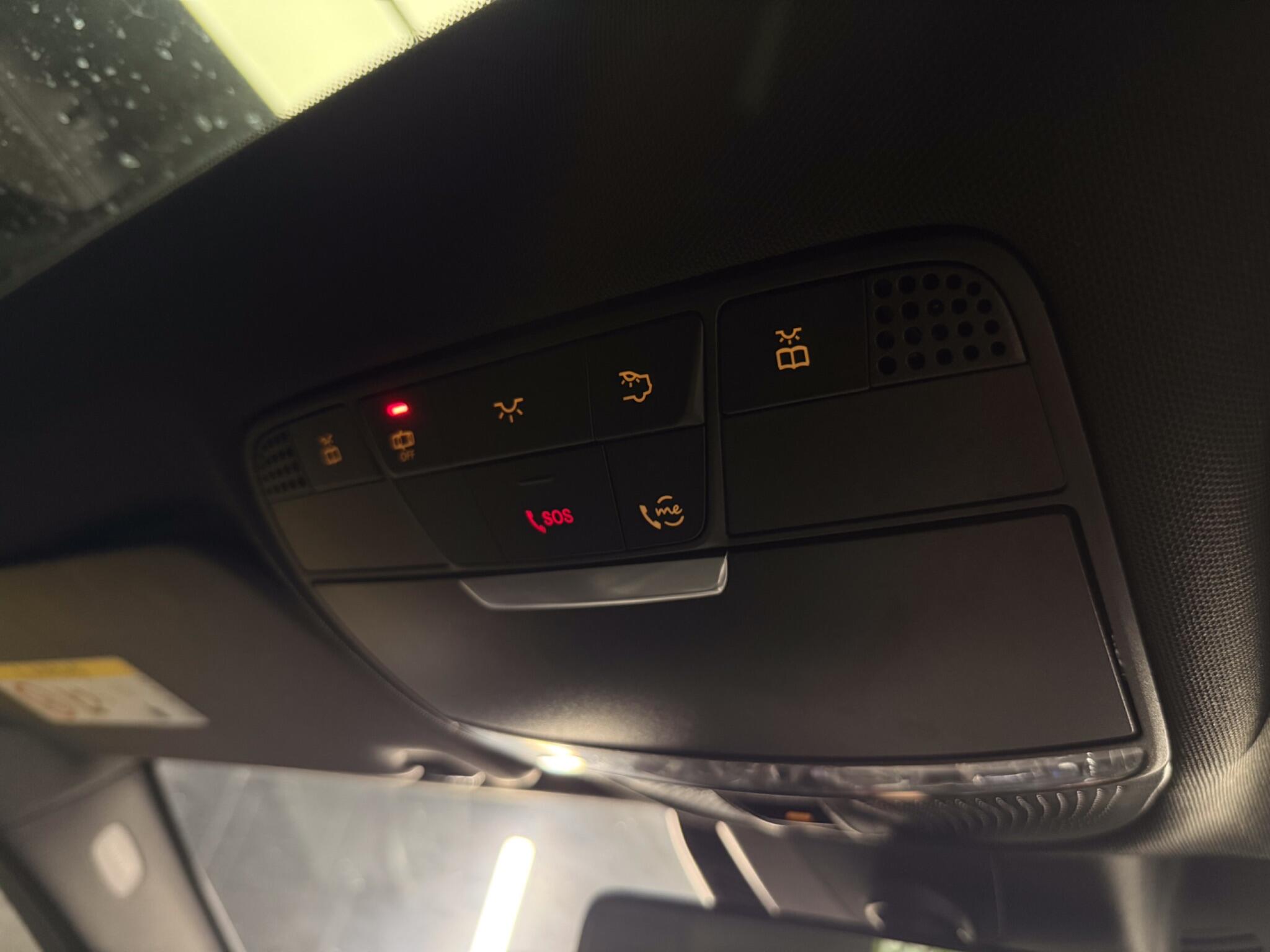 Mercedes-Benz C-Class view 50