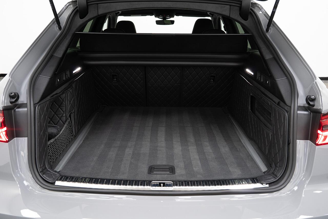 Audi RS6 view 41