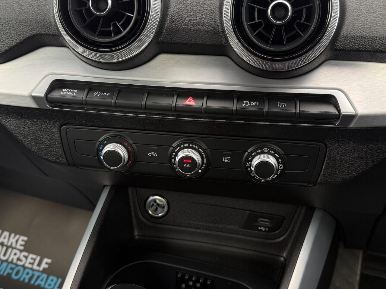 Audi Q2 view 20