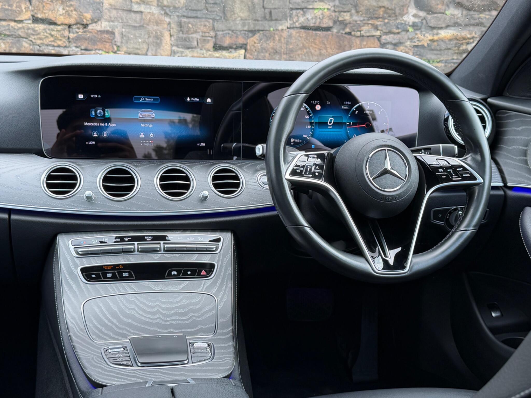 Mercedes-Benz E-Class view 25