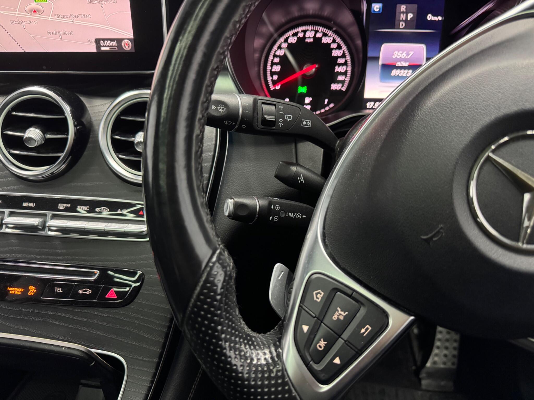 Mercedes-Benz GLC view 24