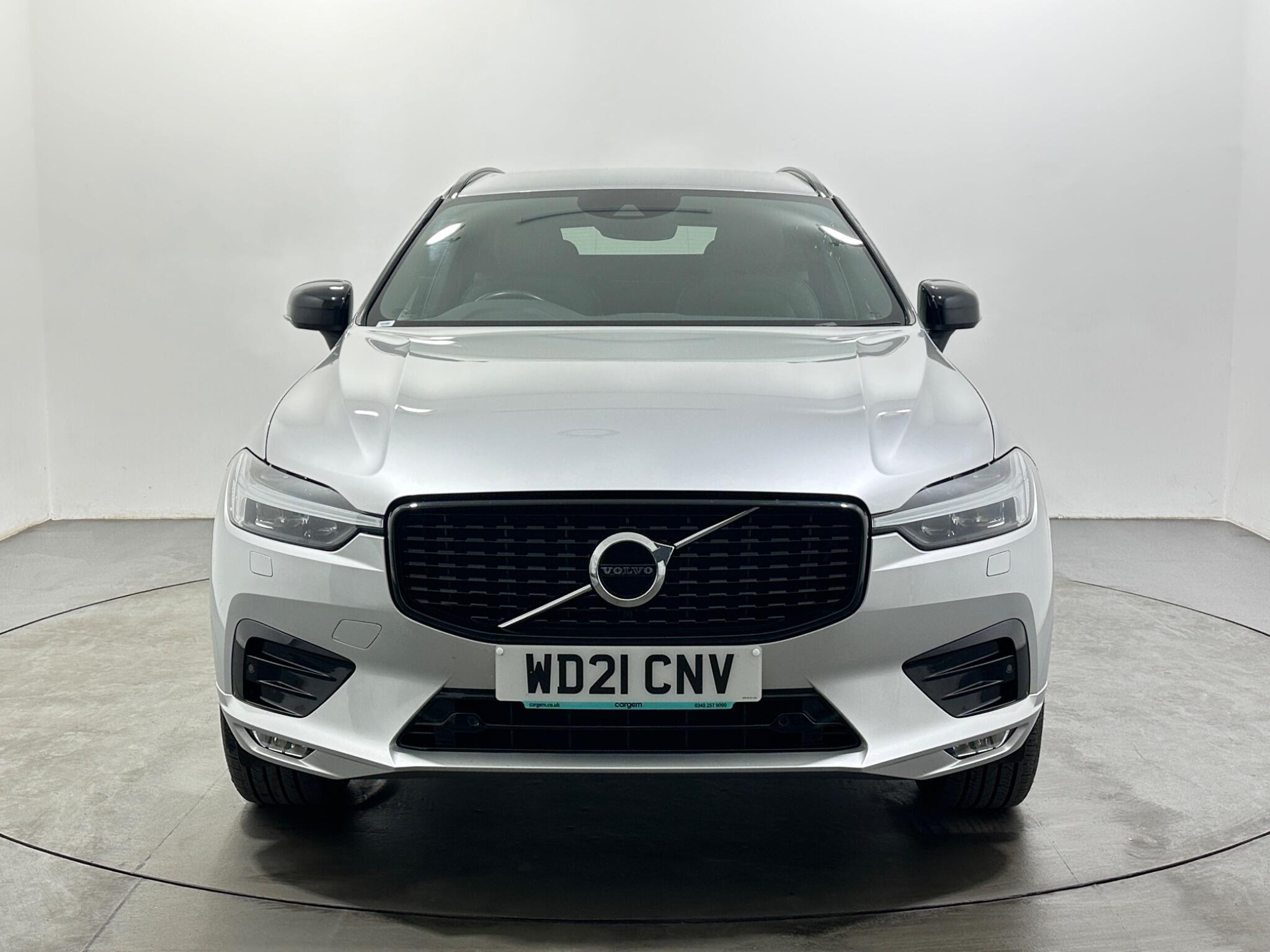 Volvo XC60 view 3