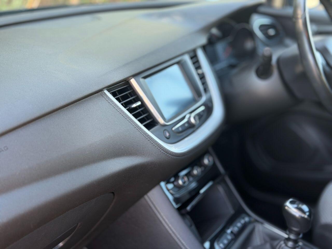 Vauxhall Grandland X view 90