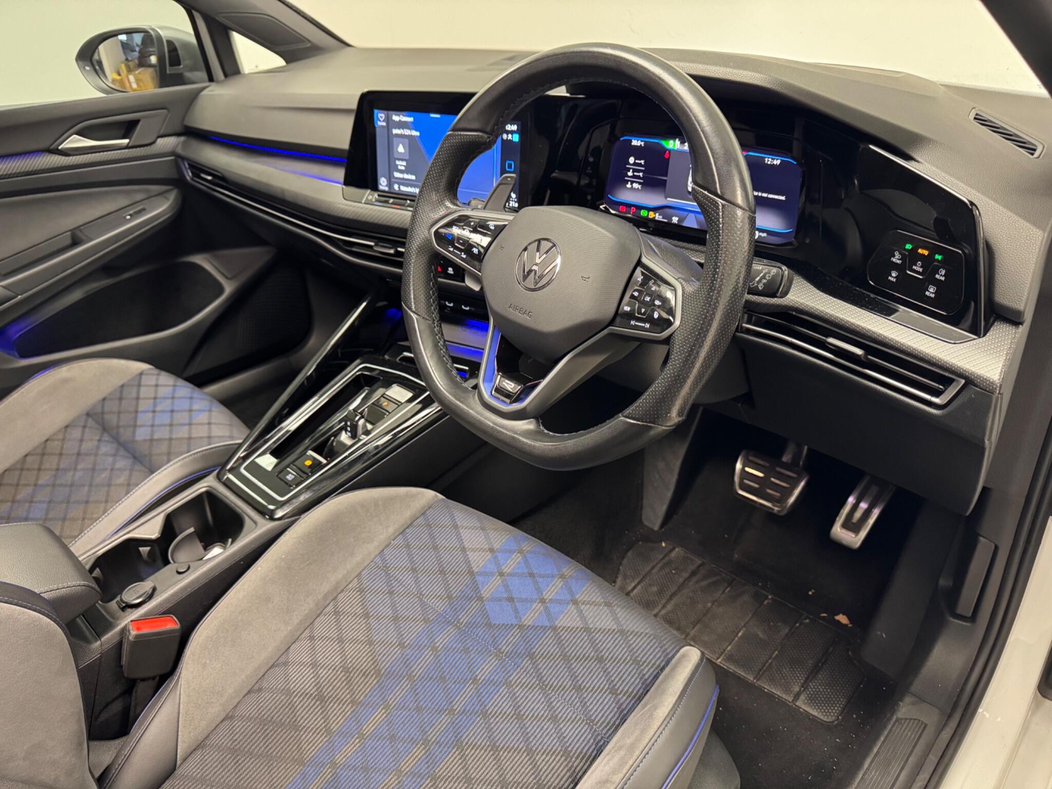 Volkswagen Golf view 7