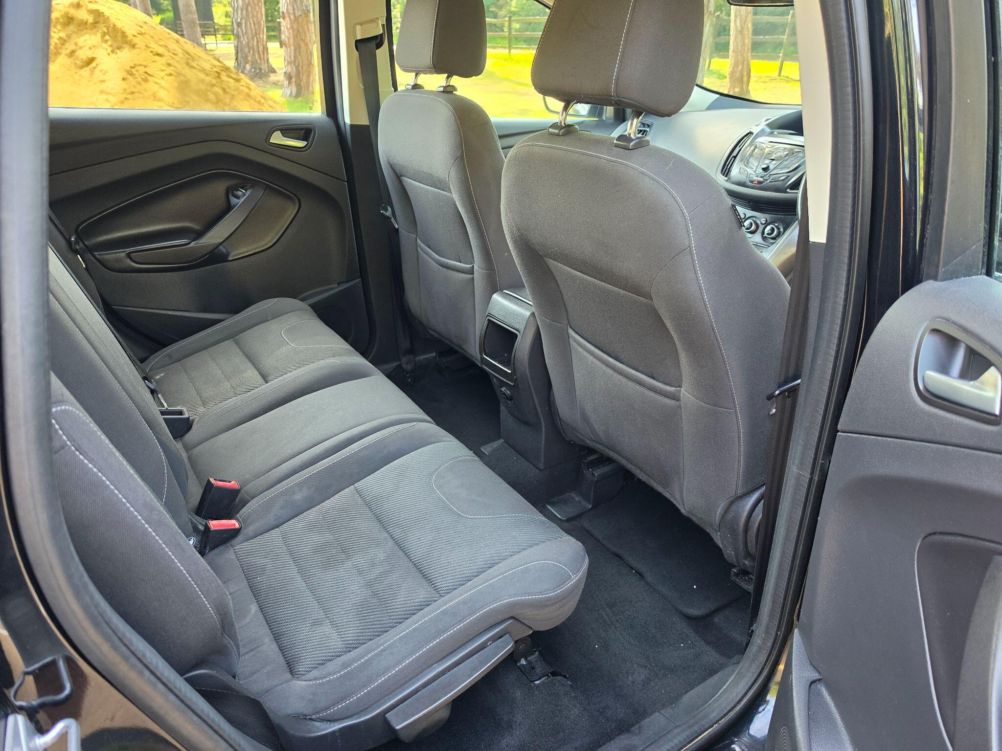 Ford Kuga view 33