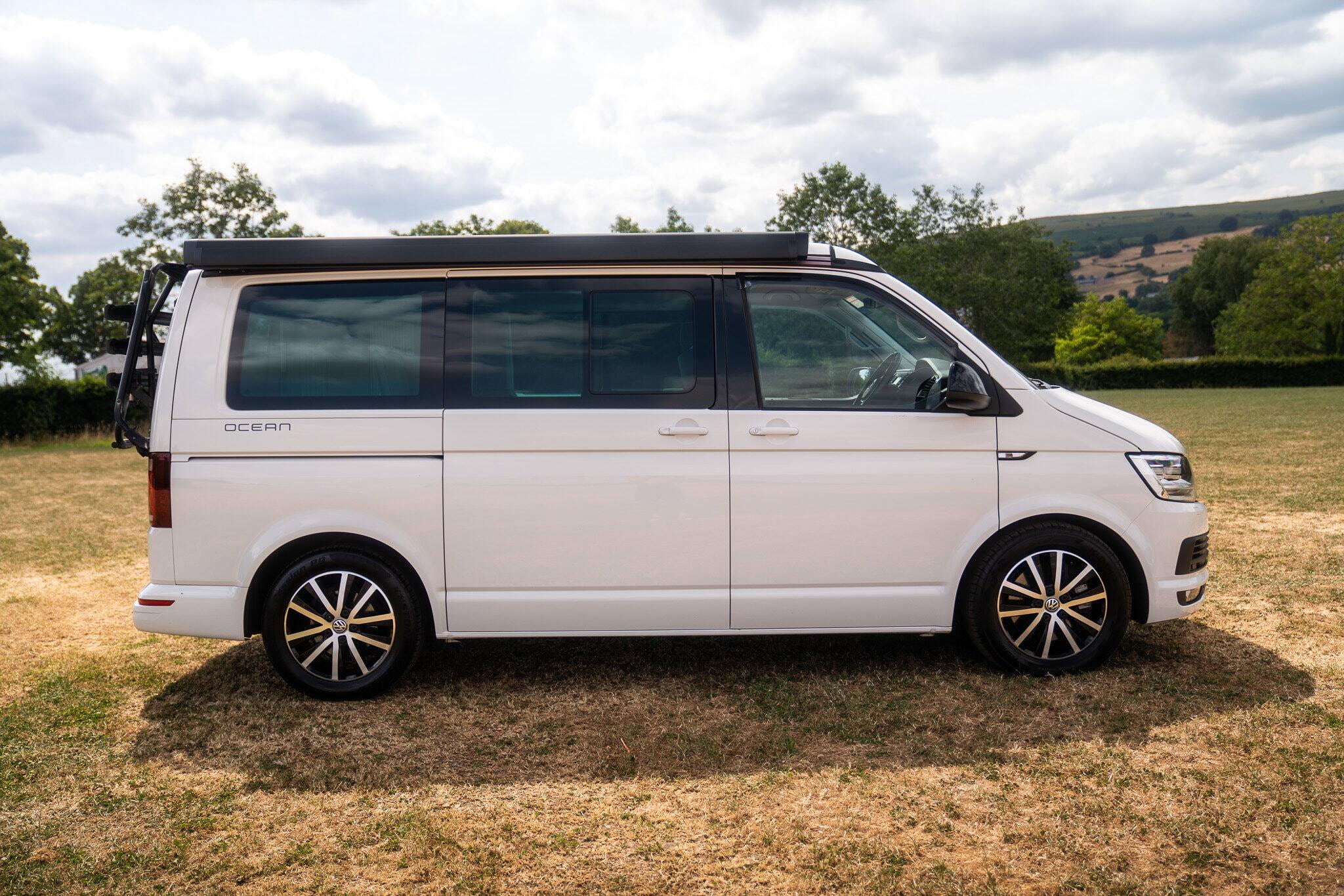 Volkswagen California view 4